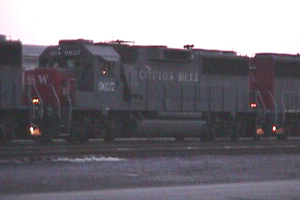98926t03.jpg