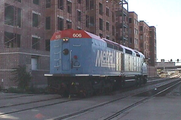 98a21m05.jpg
