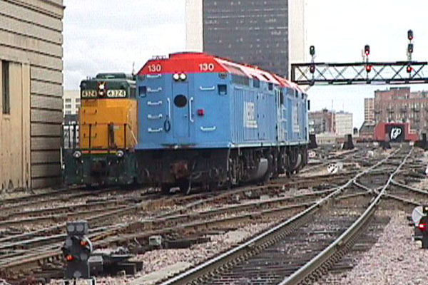 98b04022.jpg