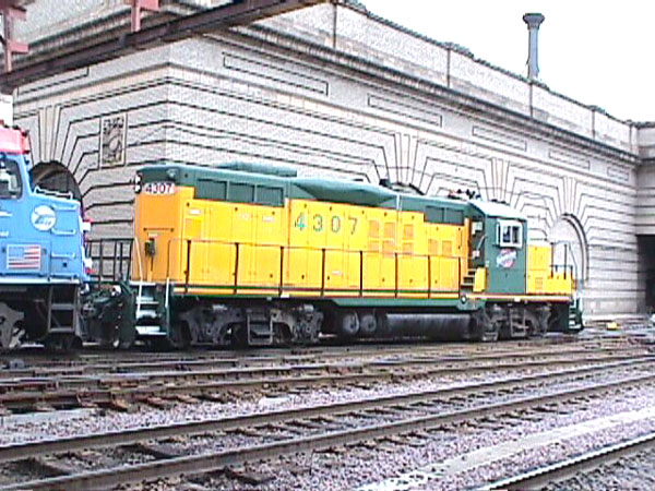 98b04c08.jpg