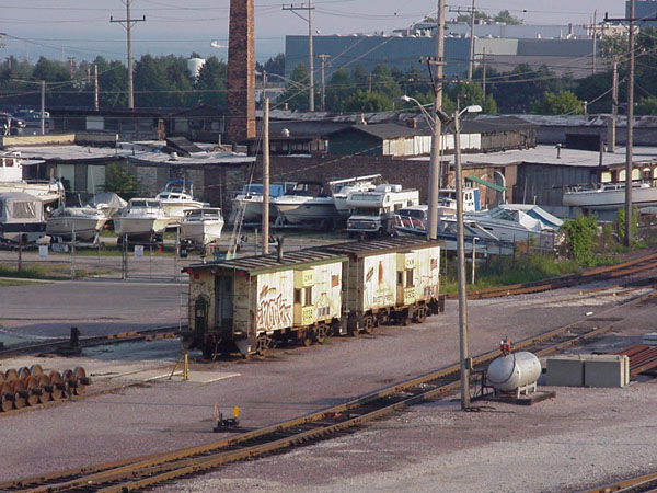 99904351.jpg