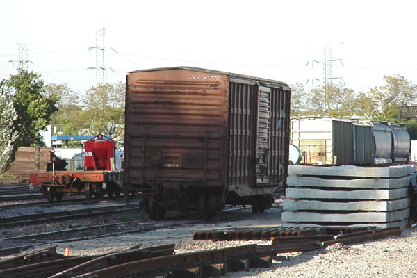 99930604.jpg