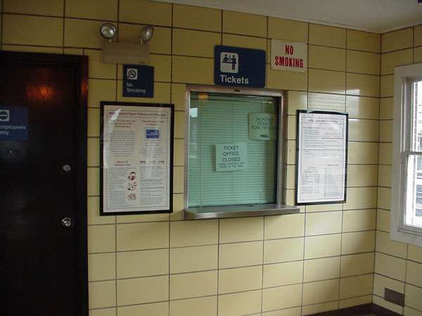 99a01758.jpg