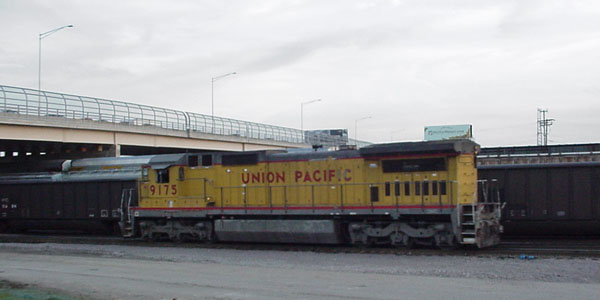 99a12500.jpg
